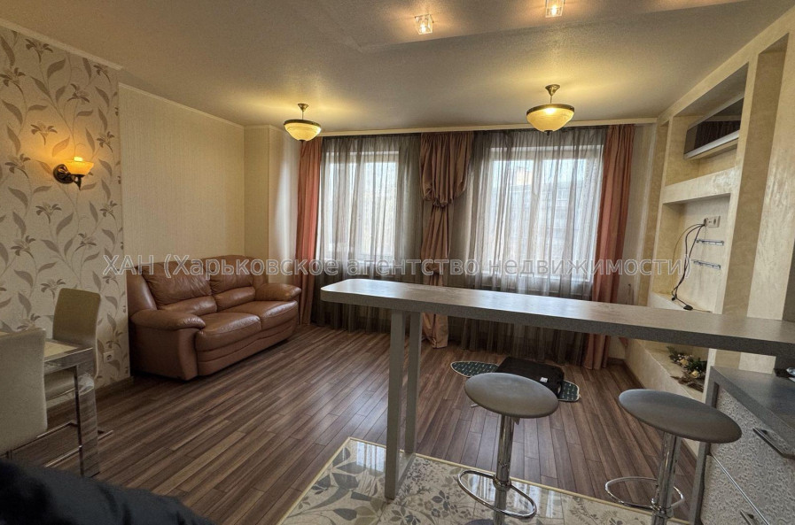 Продам квартиру, Аэрокосмический пр. , 2  ком., 86 м², евроремонт 