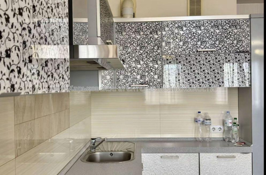 Продам квартиру, Аэрокосмический пр. , 2  ком., 86 м², евроремонт 