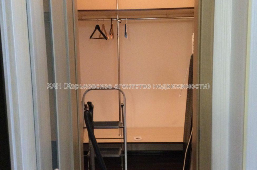 Продам квартиру, Аэрокосмический пр. , 2 кім., 86 м², евроремонт 