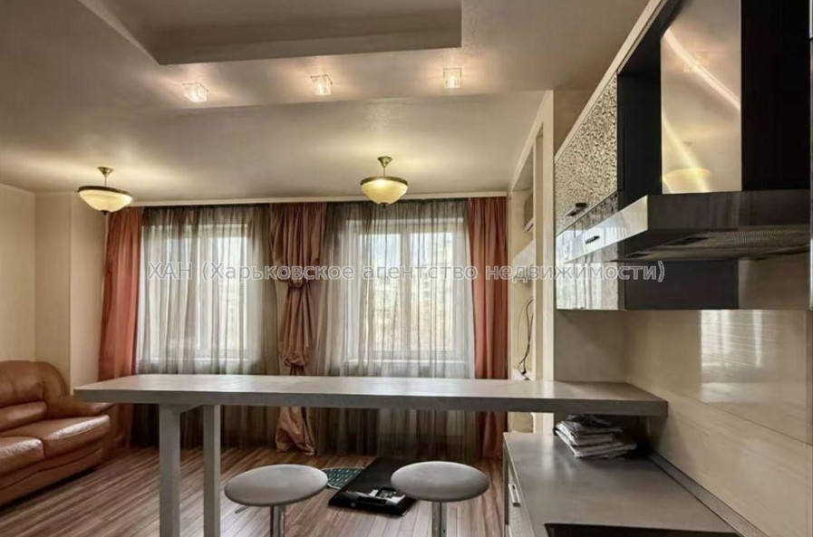 Продам квартиру, Аэрокосмический пр. , 2  ком., 86 м², евроремонт 