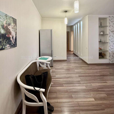 Продам квартиру, Аэрокосмический пр. , 2  ком., 86 м², евроремонт 