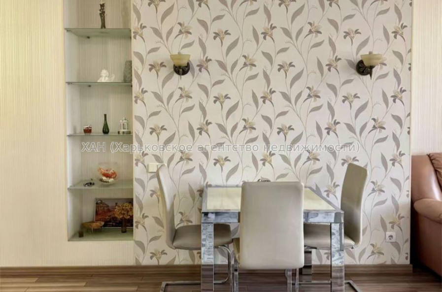 Продам квартиру, Аэрокосмический пр. , 2  ком., 86 м², евроремонт 