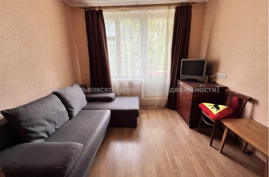 Продам квартиру, Владислава Зубенко ул. , 1 кім., 26 м², евроремонт 