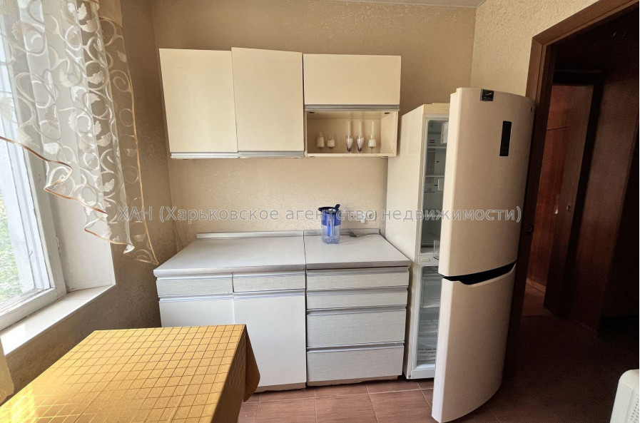 Продам квартиру, Владислава Зубенко ул. , 1 кім., 26 м², евроремонт 