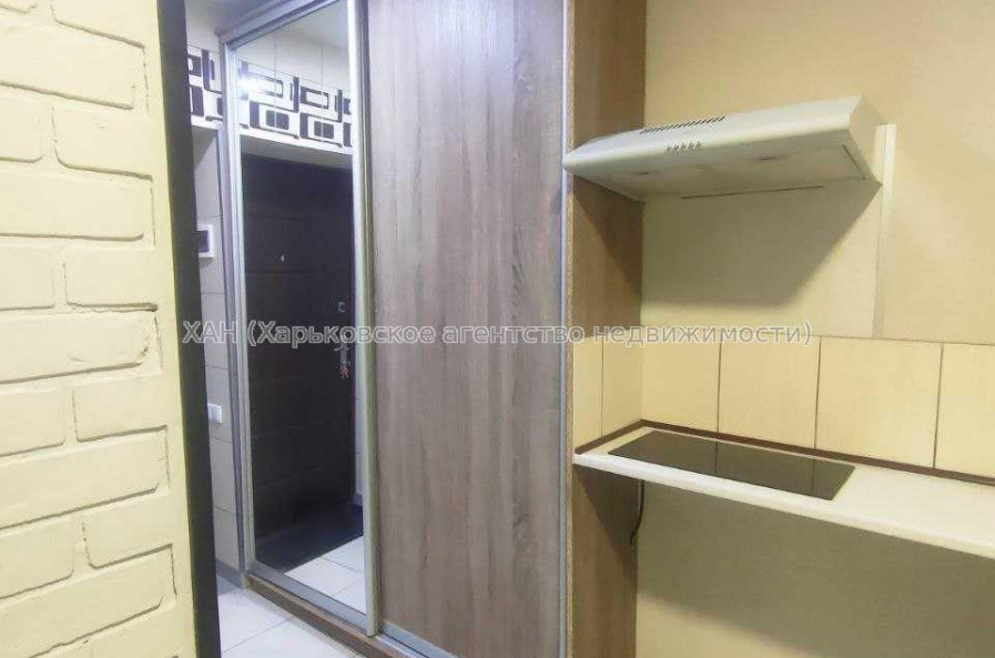 Продам квартиру, Леси Украинки ул. , 1 кім., 14 м², капитальный ремонт 