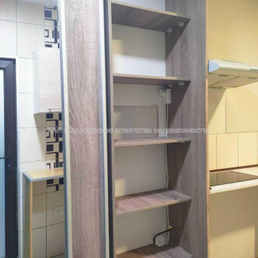 Продам квартиру, Леси Украинки ул. , 1 кім., 14 м², капитальный ремонт 