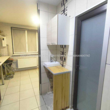 Продам квартиру, Леси Украинки ул. , 1 кім., 14 м², капитальный ремонт 