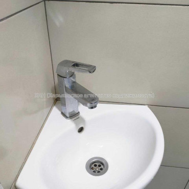 Продам квартиру, Леси Украинки ул. , 1 кім., 14 м², капитальный ремонт 