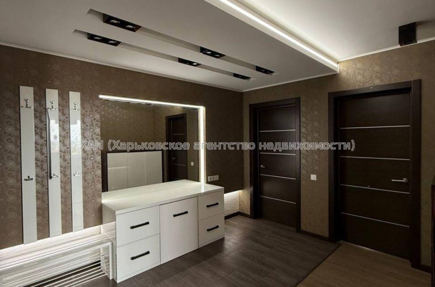 Продам квартиру, Олимпийская ул. , 3 кім., 87 м², авторский дизайн 
