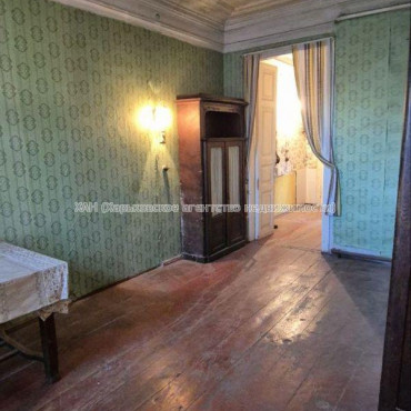 Продам квартиру, Териховская ул. , 2 кім., 50 м², без ремонта 