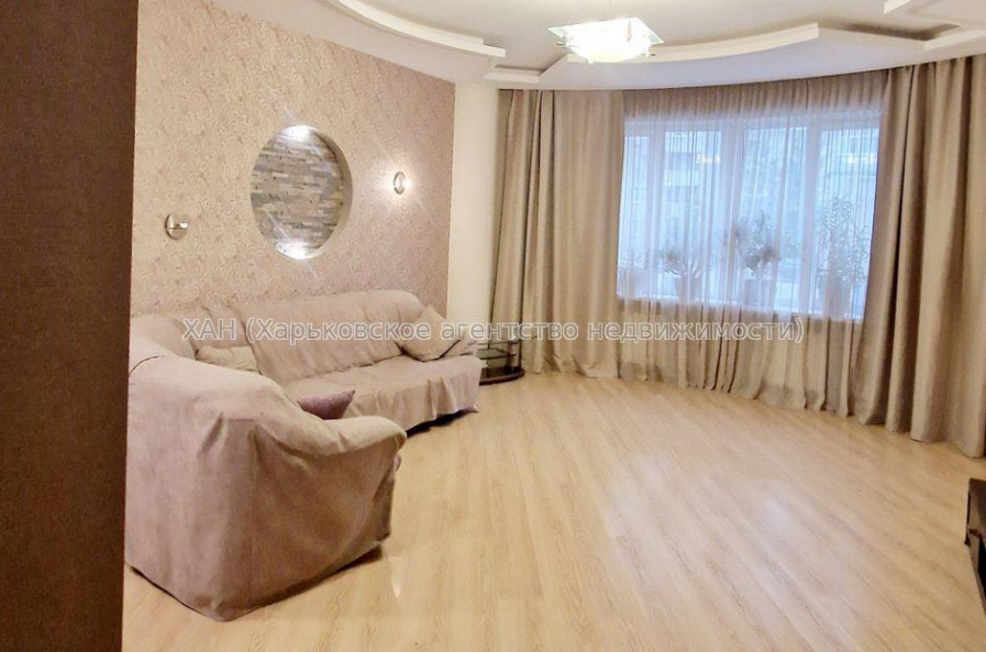 Продам квартиру, Станислава Парталы ул. , 3  ком., 118 м², авторский дизайн 