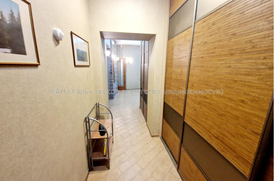 Продам квартиру, Станислава Парталы ул. , 3  ком., 118 м², авторский дизайн 