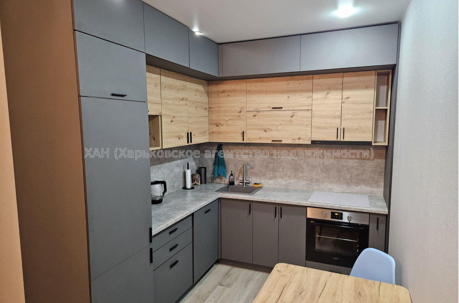 Продам квартиру, Шевченковский пер. , 1 кім., 35 м², евроремонт 