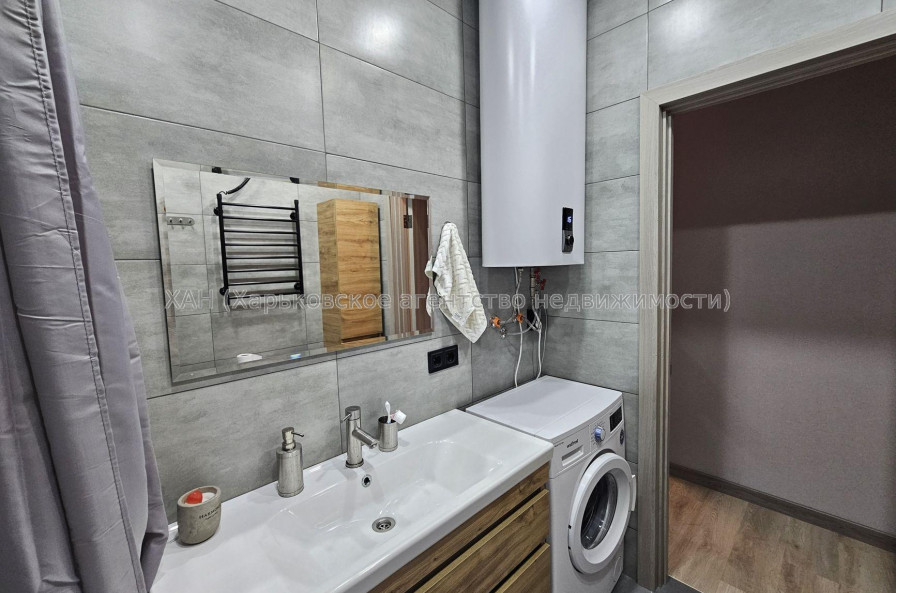 Продам квартиру, Шевченковский пер. , 1 кім., 35 м², евроремонт 