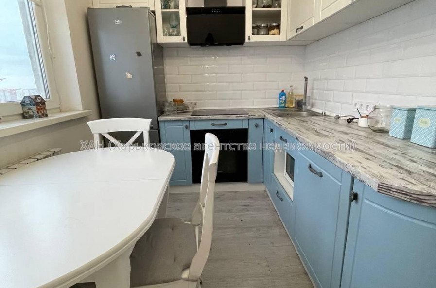 Продам квартиру, Гарибальди ул. , 2  ком., 56 м², евроремонт 