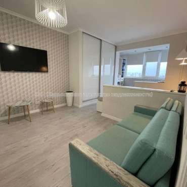 Продам квартиру, Гарибальди ул. , 2  ком., 56 м², евроремонт 