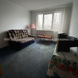 Продам квартиру, Амосова ул. , 3 кім., 65 м², советский ремонт