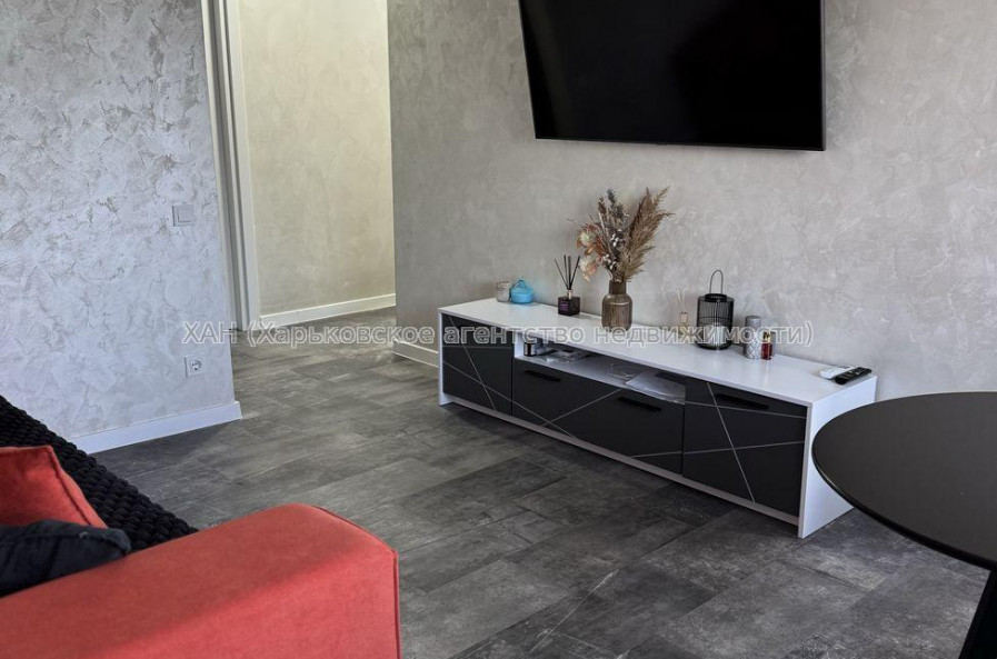 Продам квартиру, Роганская ул. , 2 кім., 48 м², евроремонт 