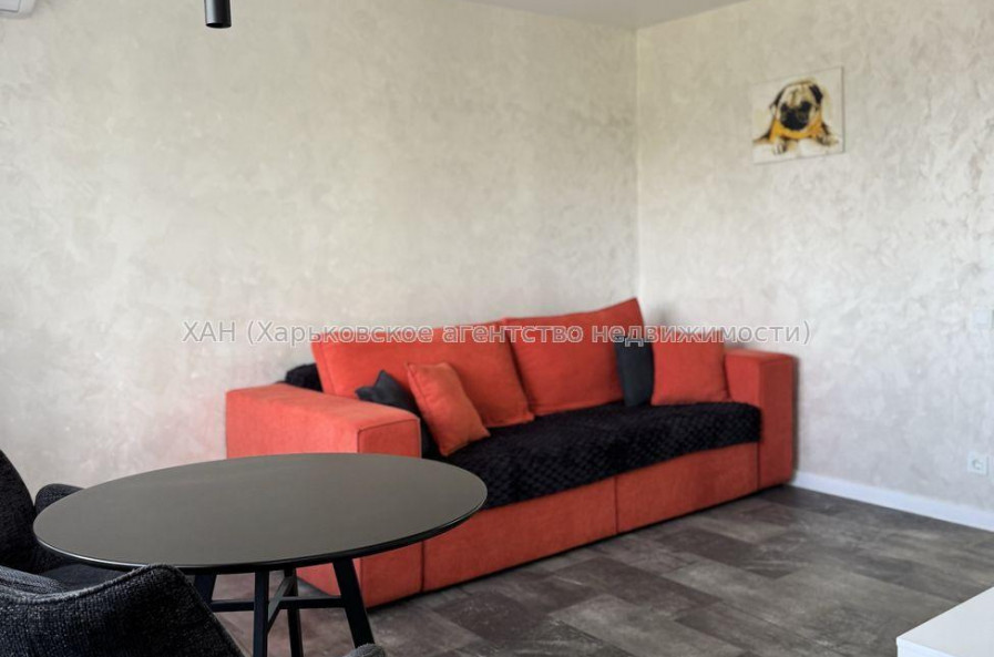 Продам квартиру, Роганская ул. , 2 кім., 48 м², евроремонт 