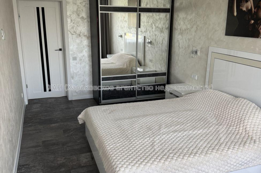 Продам квартиру, Роганская ул. , 2 кім., 48 м², евроремонт 