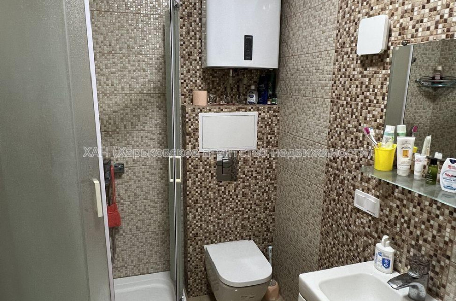 Продам квартиру, Одесская ул. , 1 кім., 25 м², капитальный ремонт 
