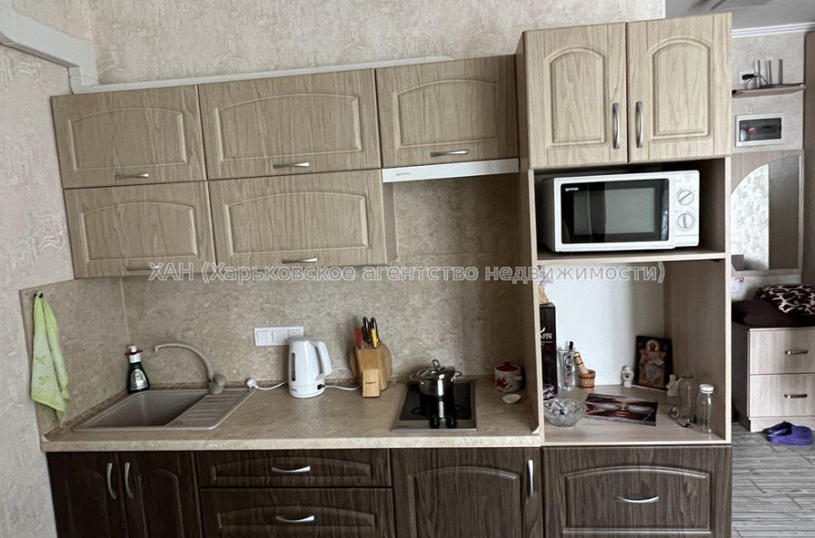 Продам квартиру, Одесская ул. , 1 кім., 25 м², капитальный ремонт 