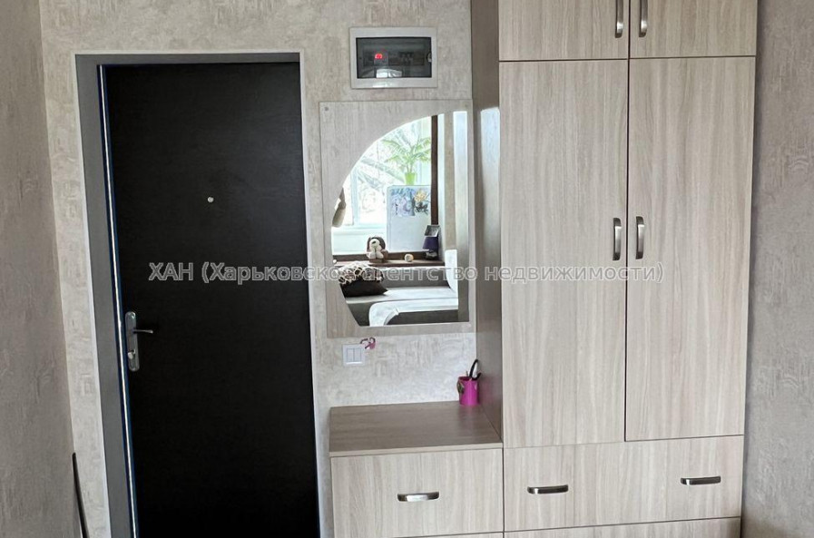 Продам квартиру, Одесская ул. , 1 кім., 25 м², капитальный ремонт 