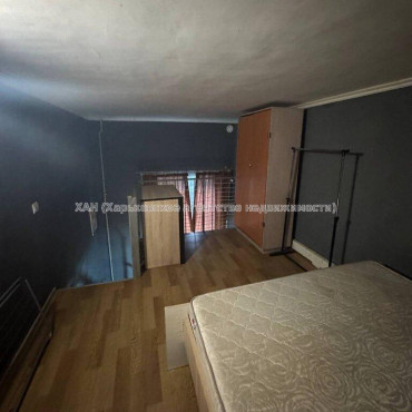 Продам квартиру, Павла Тычины ул. , 1 кім., 32 м², косметический ремонт 