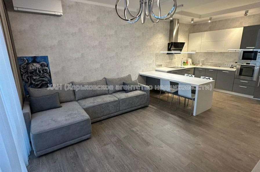 Продам квартиру, Профессорская ул. , 3 кім., 98 м², авторский дизайн 
