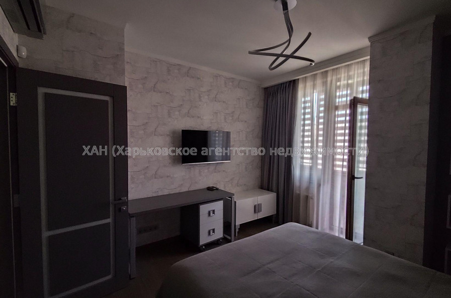 Продам квартиру, Профессорская ул. , 3 кім., 98 м², авторский дизайн 