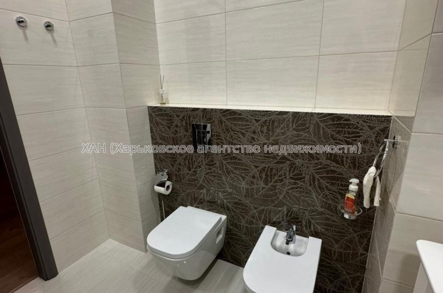 Продам квартиру, Профессорская ул. , 3 кім., 98 м², авторский дизайн 
