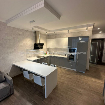 Продам квартиру, Профессорская ул. , 3  ком., 98 м², авторский дизайн 