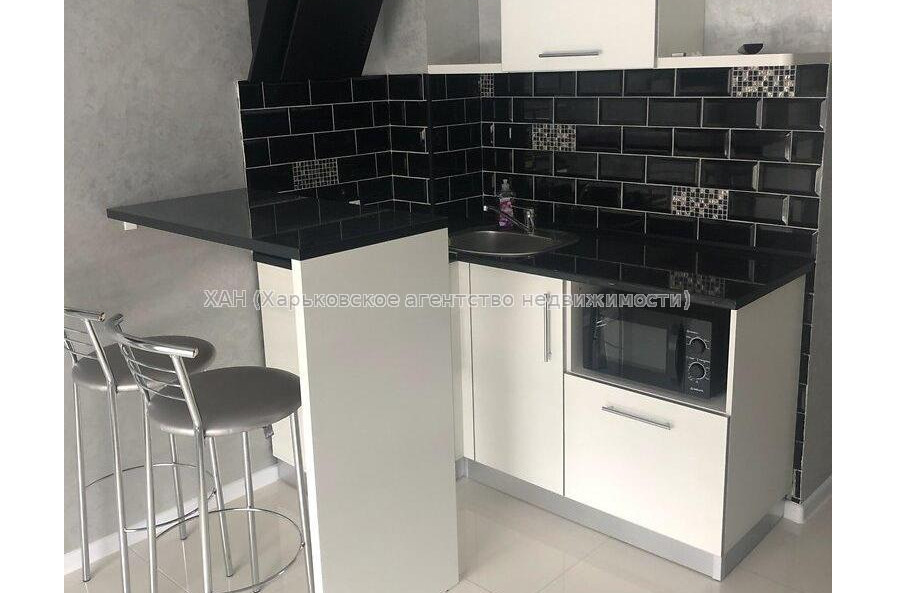 Продам квартиру, Героев Харькова просп. , 1 кім., 20 м², капитальный ремонт 