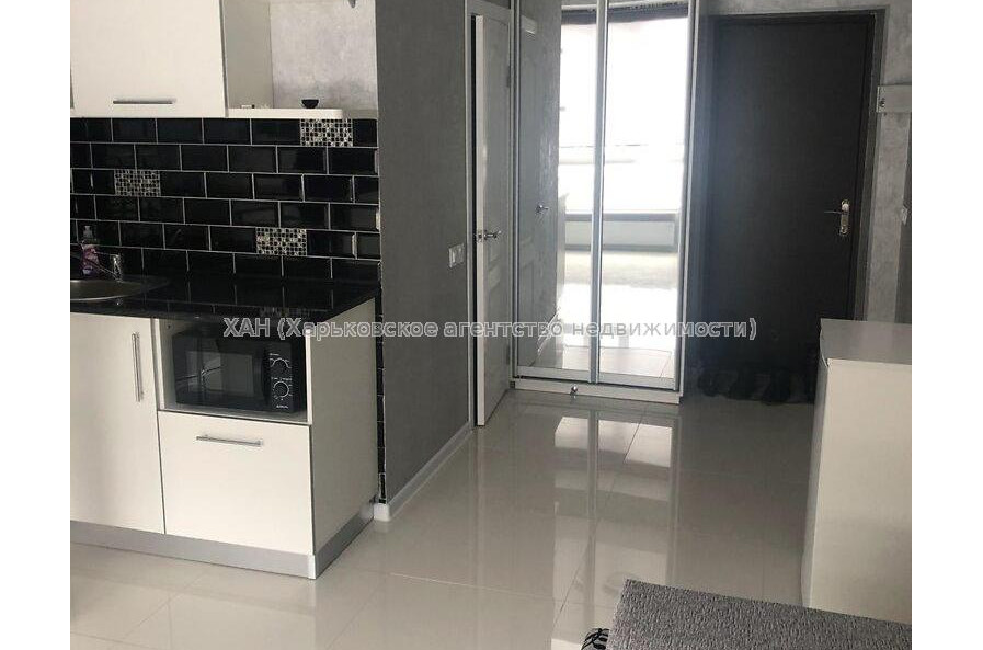 Продам квартиру, Героев Харькова просп. , 1 кім., 20 м², капитальный ремонт 