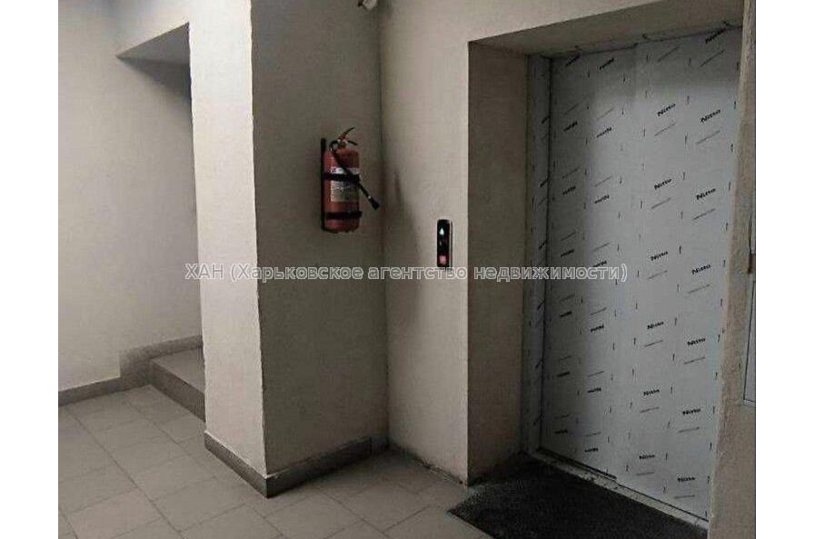 Продам квартиру, Героев Харькова просп. , 1 кім., 20 м², капитальный ремонт 