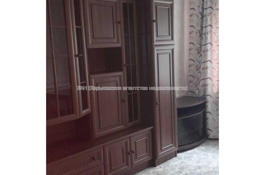 Продам квартиру, Космонавтов ул. , 2  ком., 47 м², косметический ремонт 