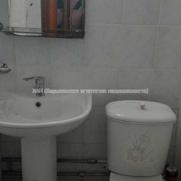 Продам квартиру, Космонавтов ул. , 2  ком., 47 м², косметический ремонт 