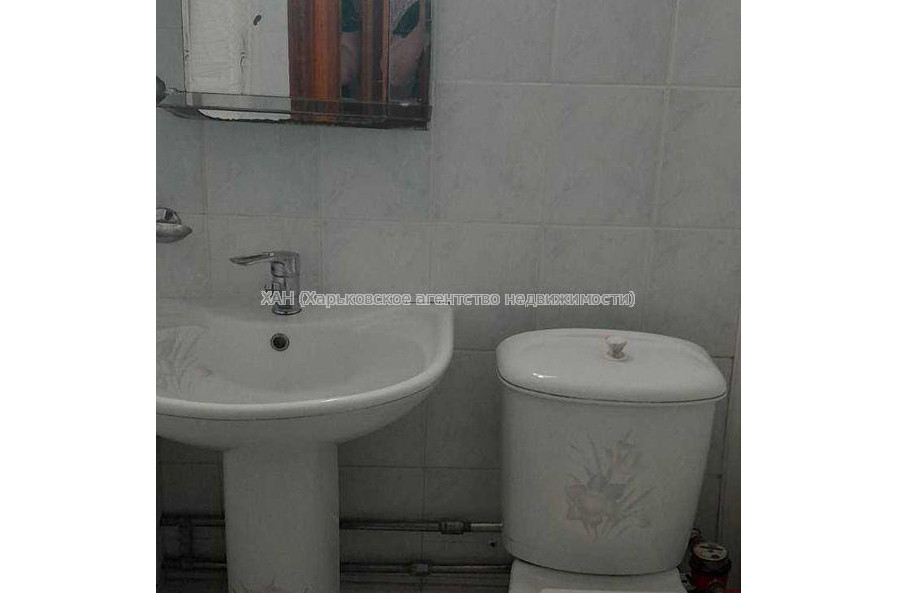 Продам квартиру, Космонавтов ул. , 2  ком., 47 м², косметический ремонт 