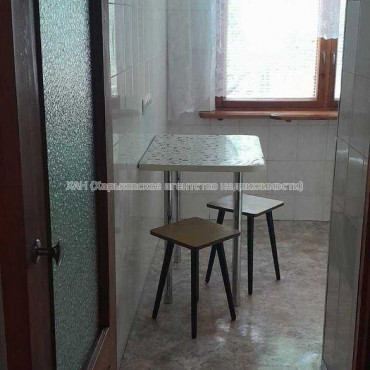 Продам квартиру, Космонавтов ул. , 2  ком., 47 м², косметический ремонт 