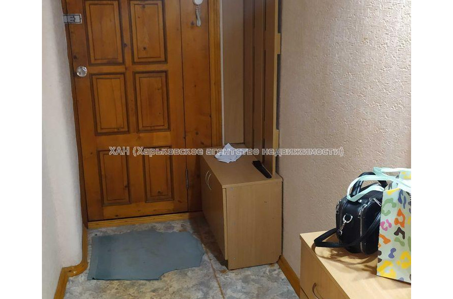 Продам квартиру, Космонавтов ул. , 2  ком., 47 м², косметический ремонт 