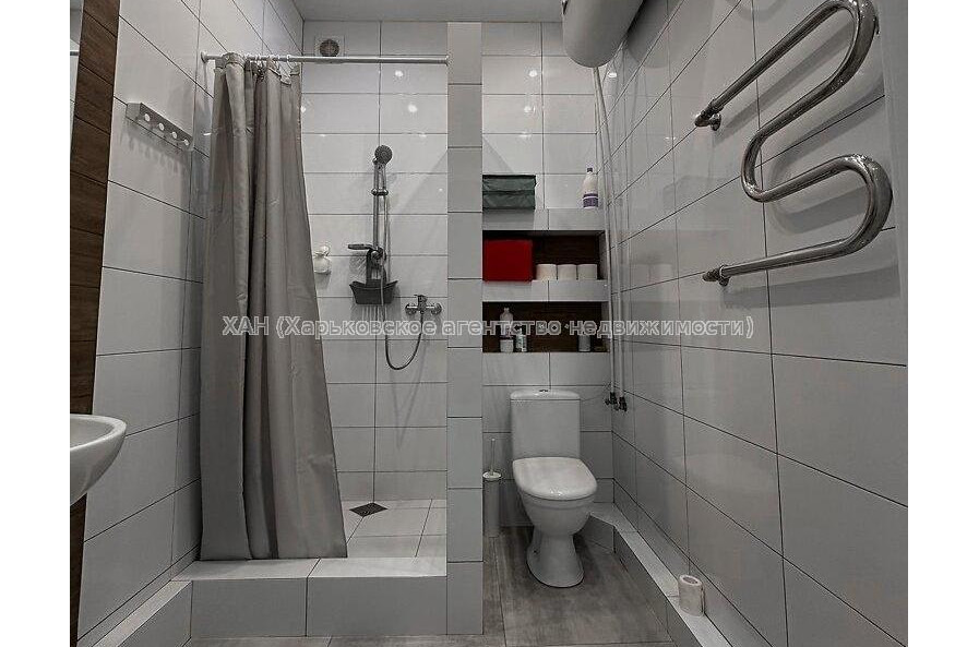 Продам квартиру, Фейербаха ул. , 2 кім., 42.90 м², капитальный ремонт 