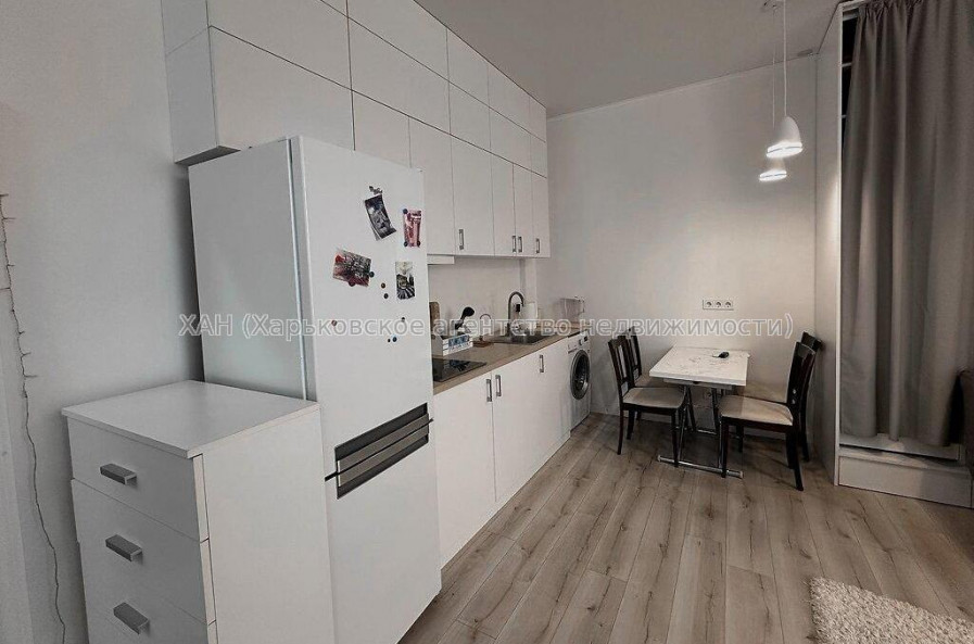 Продам квартиру, Фейербаха ул. , 2 кім., 42.90 м², капитальный ремонт 