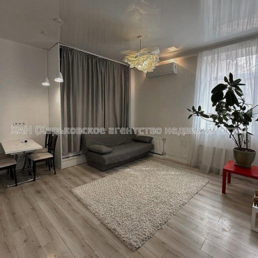 Продам квартиру, Вознесенская ул. , 2 кім., 42.90 м², капитальный ремонт 