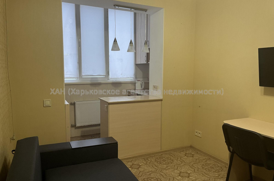 Продам квартиру, Шевченковский пер. , 30 , 1 кім., 18.50 м², капитальный ремонт 