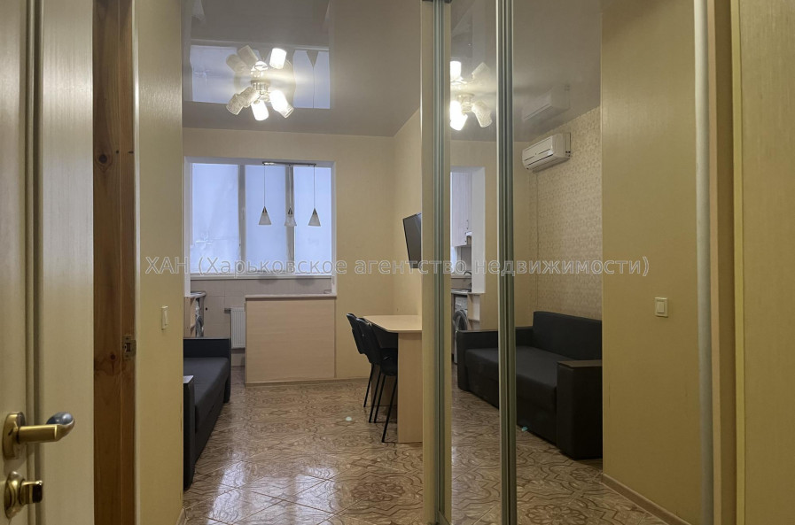 Продам квартиру, Шевченковский пер. , 30 , 1 кім., 18.50 м², капитальный ремонт 