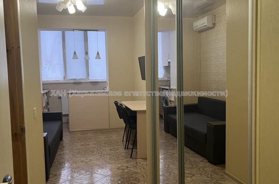 Продам квартиру, Шевченковский пер. , 30 , 1 кім., 18.50 м², капитальный ремонт 