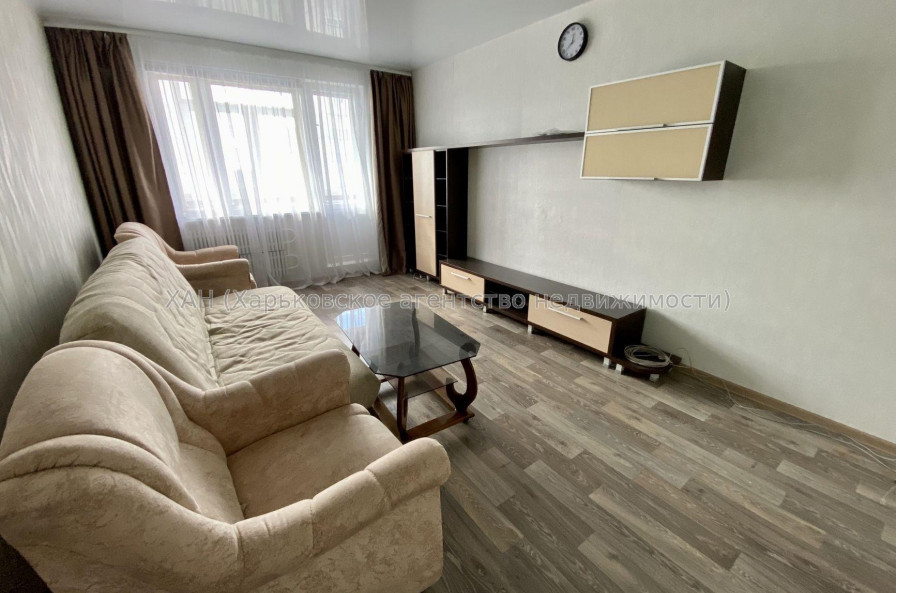 Сдам квартиру, Гвардейцев Широнинцев ул. , 2  ком., 58 м², евроремонт 