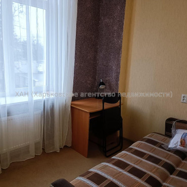 Продам квартиру, Михайлика ул. , 1 кім., 14 м², косметический ремонт 