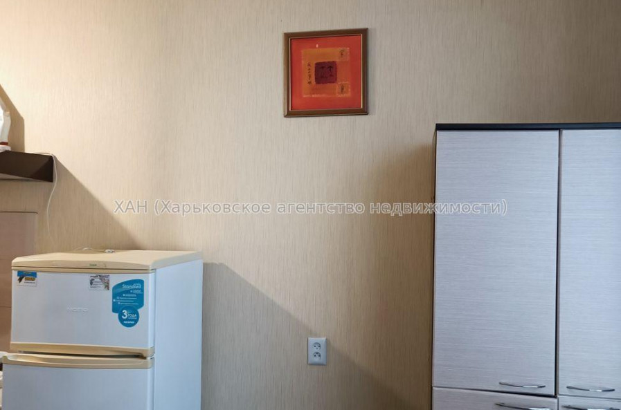 Продам квартиру, Михайлика ул. , 1 кім., 14 м², косметический ремонт 