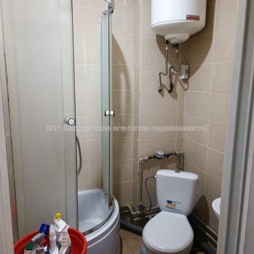 Продам квартиру, Михайлика ул. , 1 кім., 14 м², косметический ремонт 